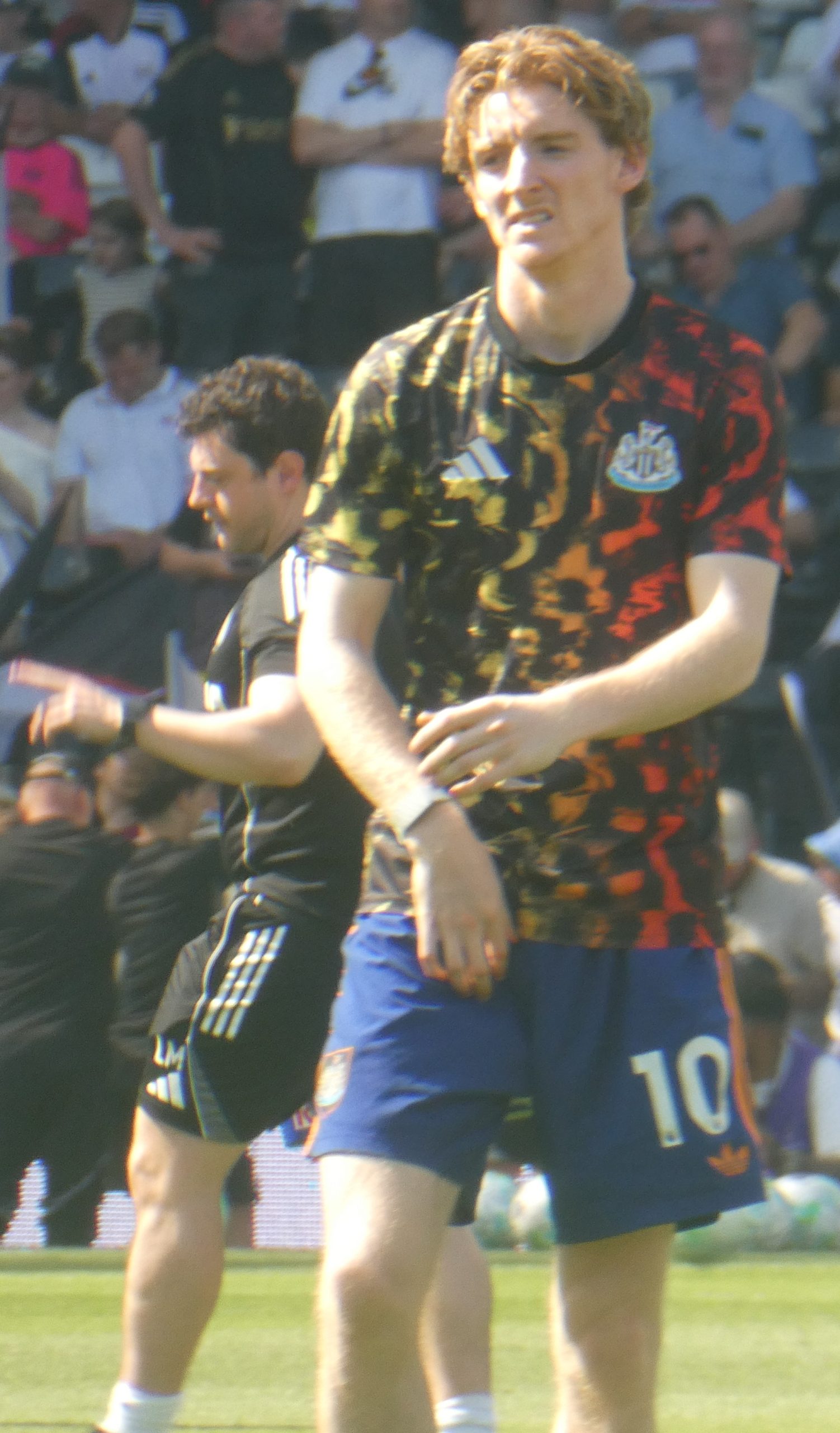 Anthony Gordon during a club match in 2026