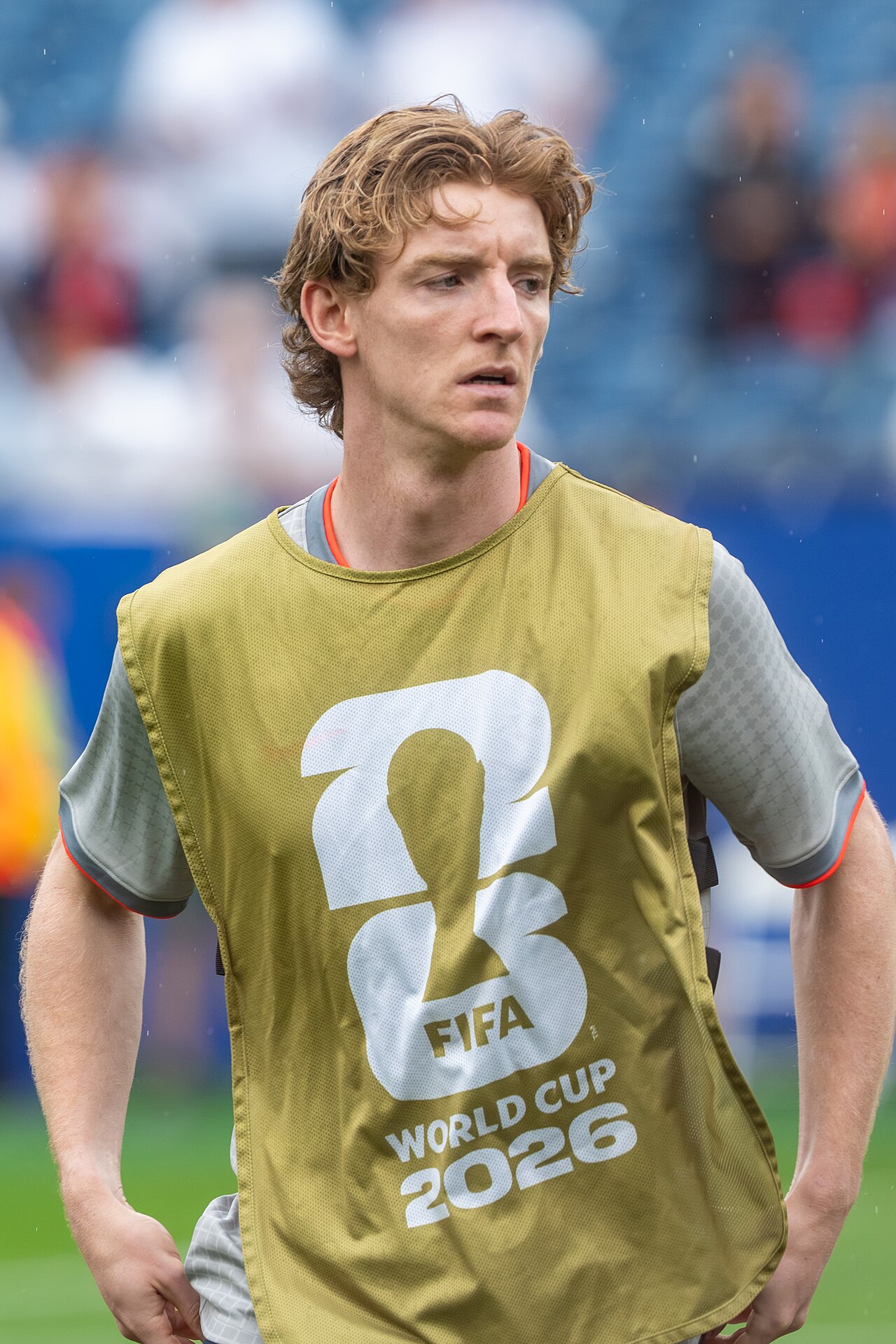 Anthony Gordon playing for England in 2026