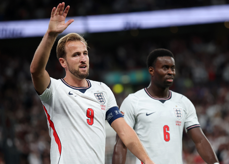Harry Kane celebrates during England's 3-0 win over Czechia