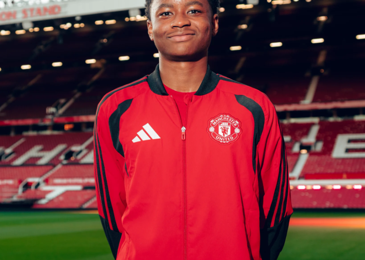Isaac Konde after joining Manchester United in 2026
