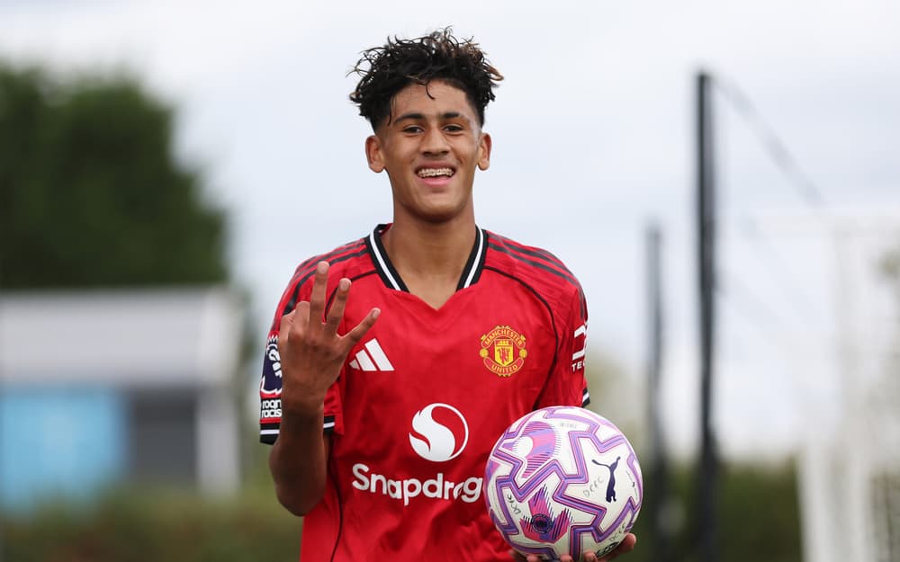 JJ Gabriel playing in Manchester United academy football