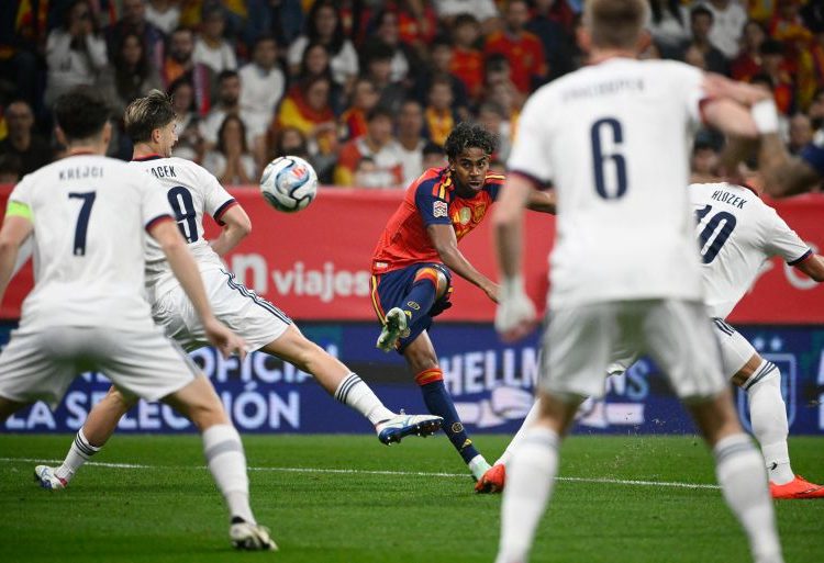 Lamine Yamal and Spain during the October 3 2026 win over Czechia