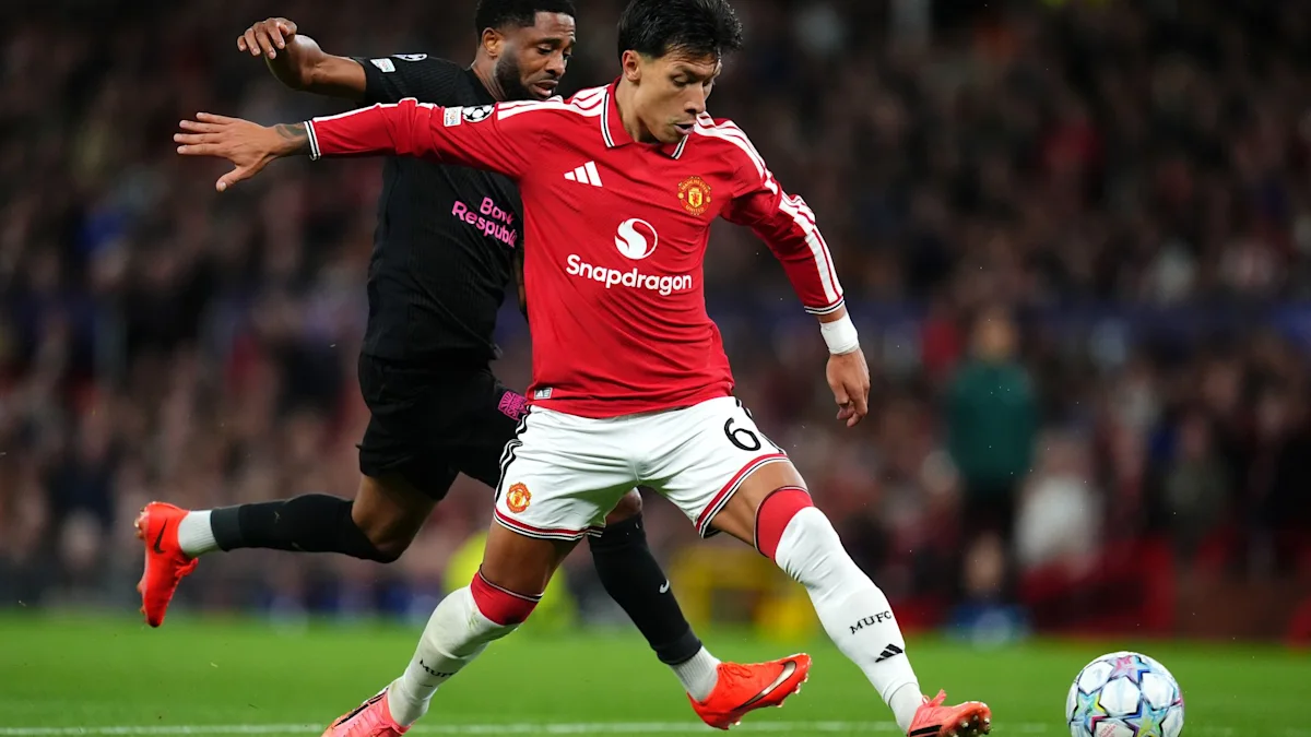 Manchester United Transfers: Martínez’s Explosive Criticism Raises 3 Questions