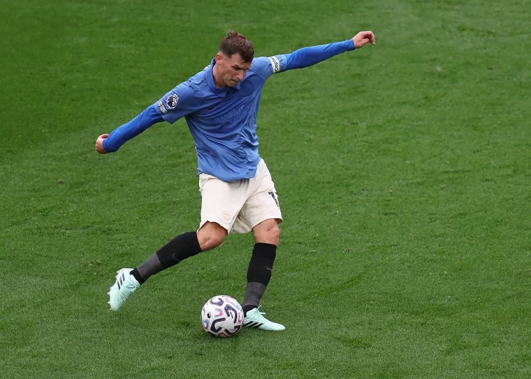 Pascal Gross takes aim for Brighton against Arsenal
