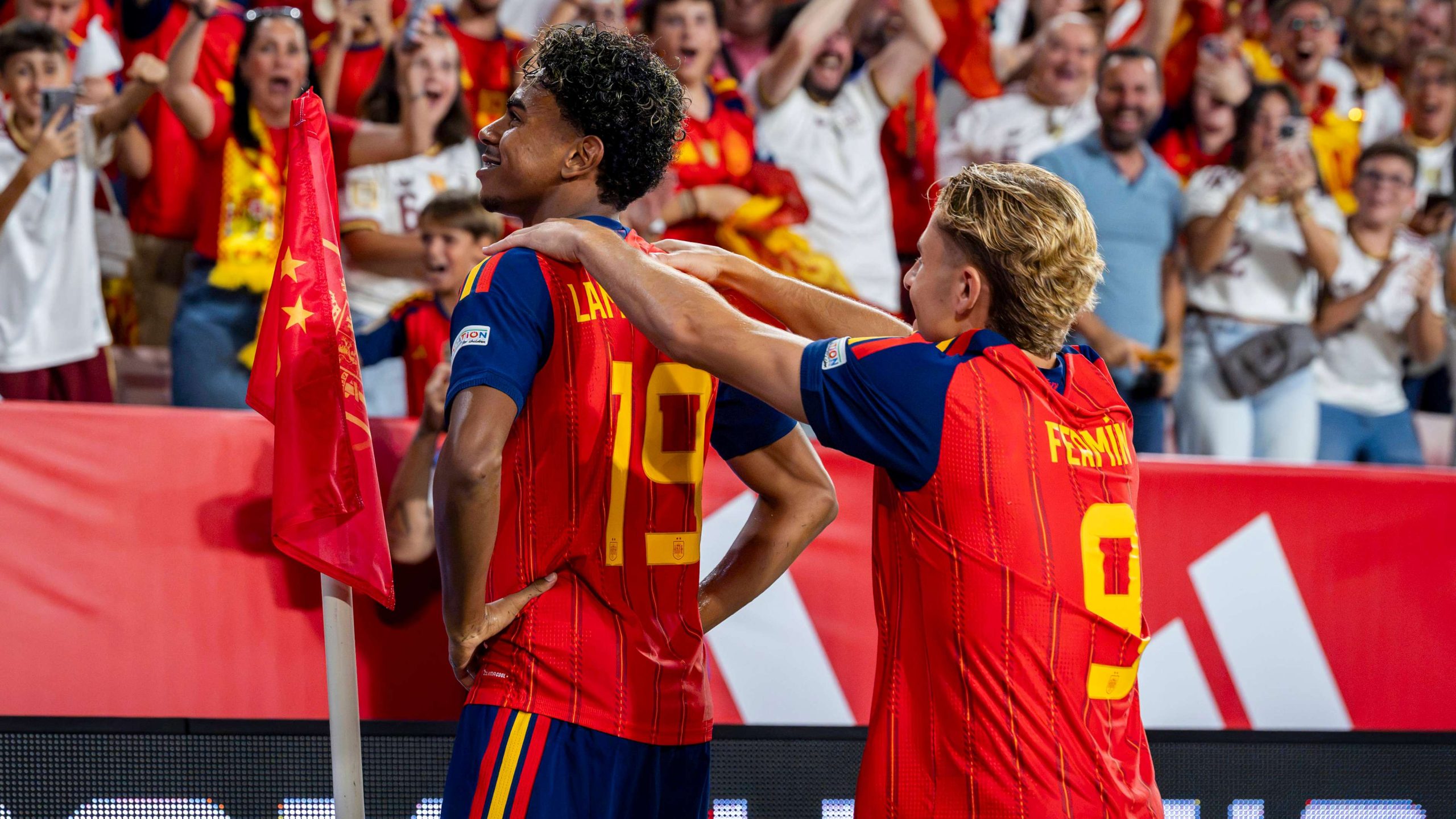 Spain players celebrating during the Nations League